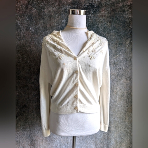Vtg Sequined Cottagecore Grandma Creme Cardigan - Picture 1 of 4